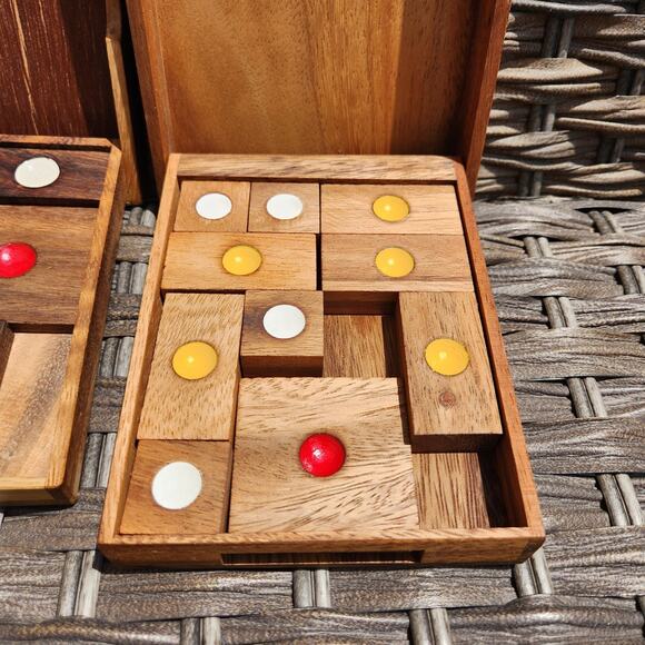 2 Vintage 1996 Wooden Prison Escape Sliding Block Logic Table Top Puzzle Games - Picture 2 of 8